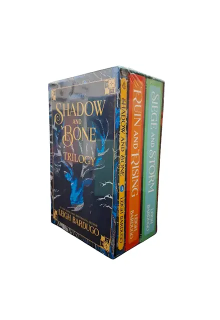 Shadow And Bone (سه جلدی) - تصویر 1